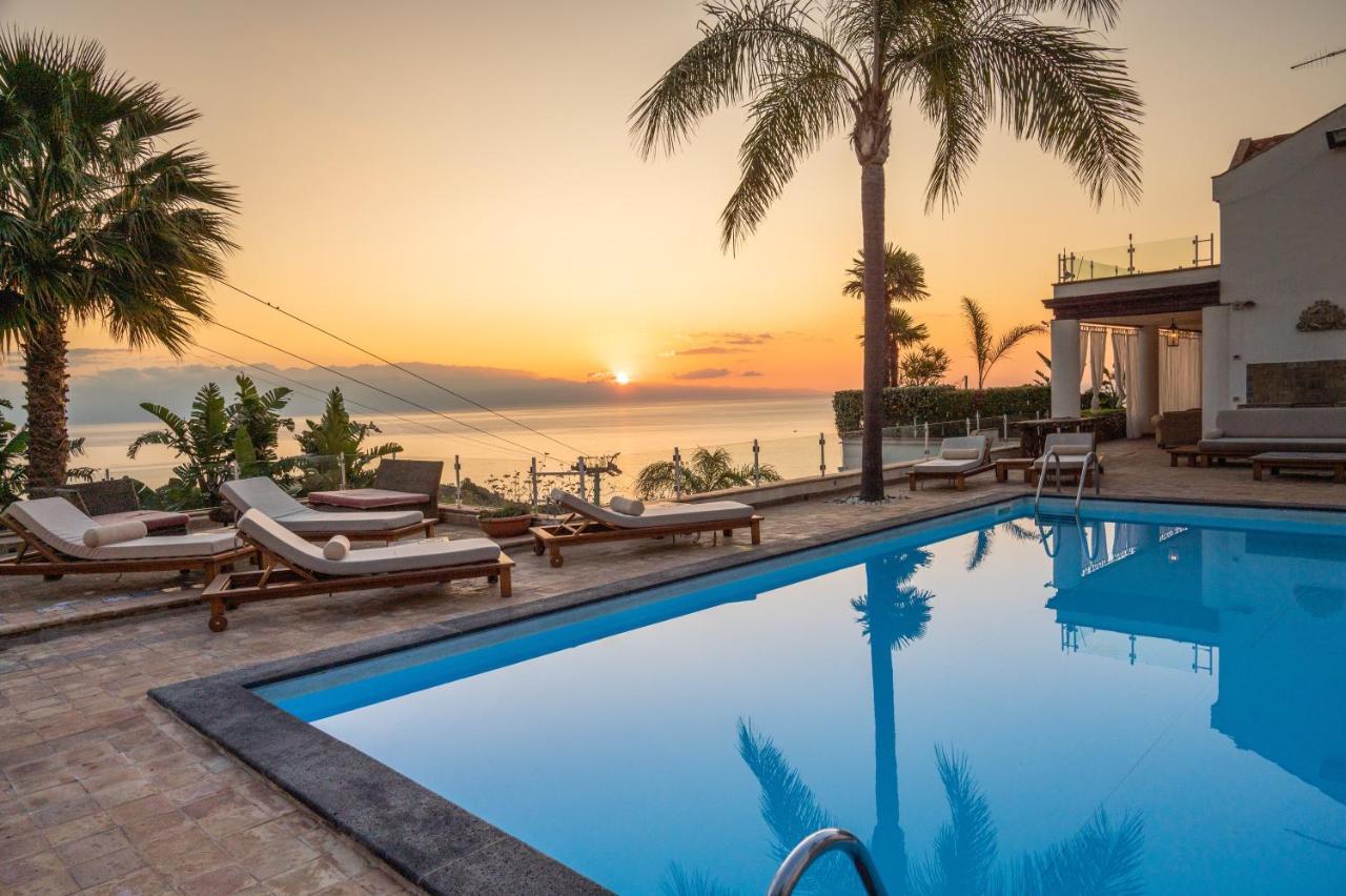 Luxury Taorum Villa With Spectacular Sea Views In Taormina Eksteriør bilde