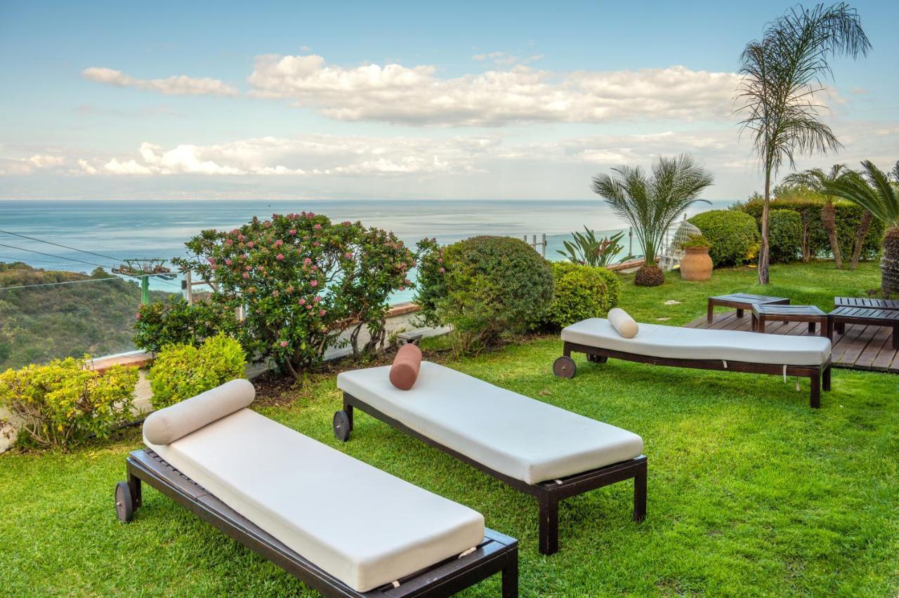 Luxury Taorum Villa With Spectacular Sea Views In Taormina Eksteriør bilde