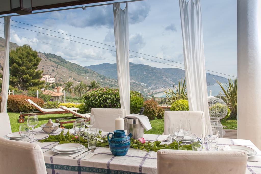 Luxury Taorum Villa With Spectacular Sea Views In Taormina Eksteriør bilde
