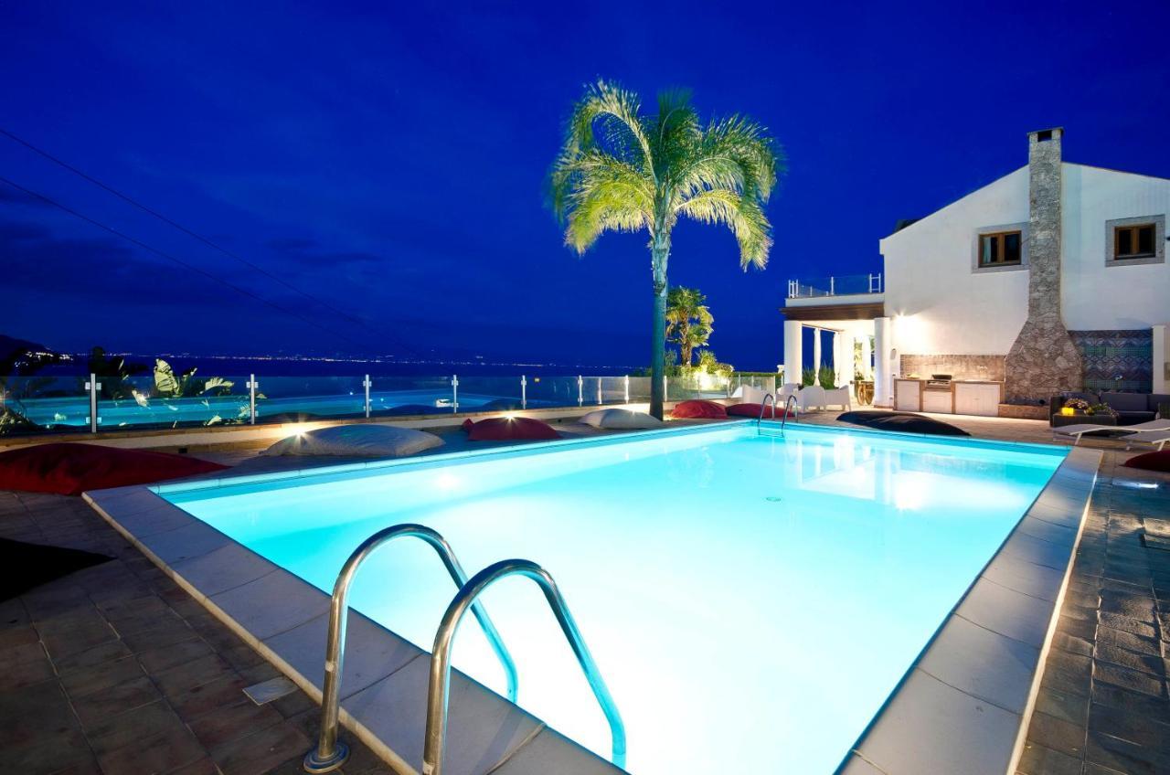 Luxury Taorum Villa With Spectacular Sea Views In Taormina Eksteriør bilde