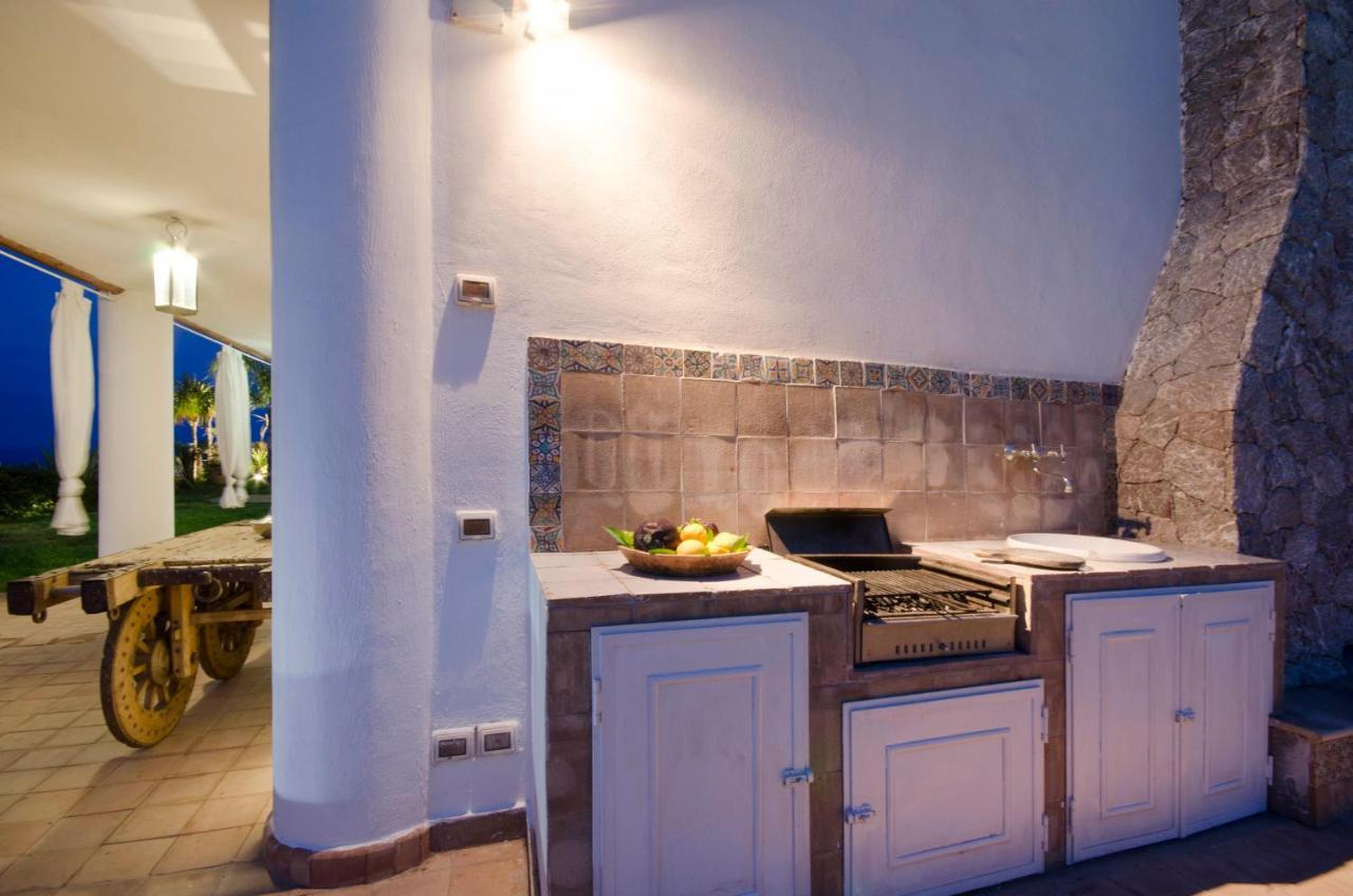 Luxury Taorum Villa With Spectacular Sea Views In Taormina Eksteriør bilde