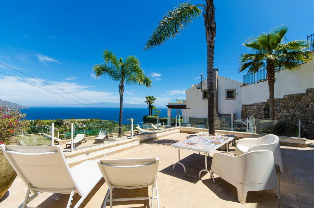 Luxury Taorum Villa With Spectacular Sea Views In Taormina Eksteriør bilde